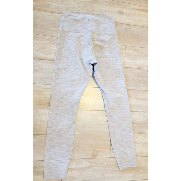 LULULEMON 6 Align Women Size 6 Gray Wht‎ High Rise Leggings *Ink Swipe On Hip" - Picture 3 of 8